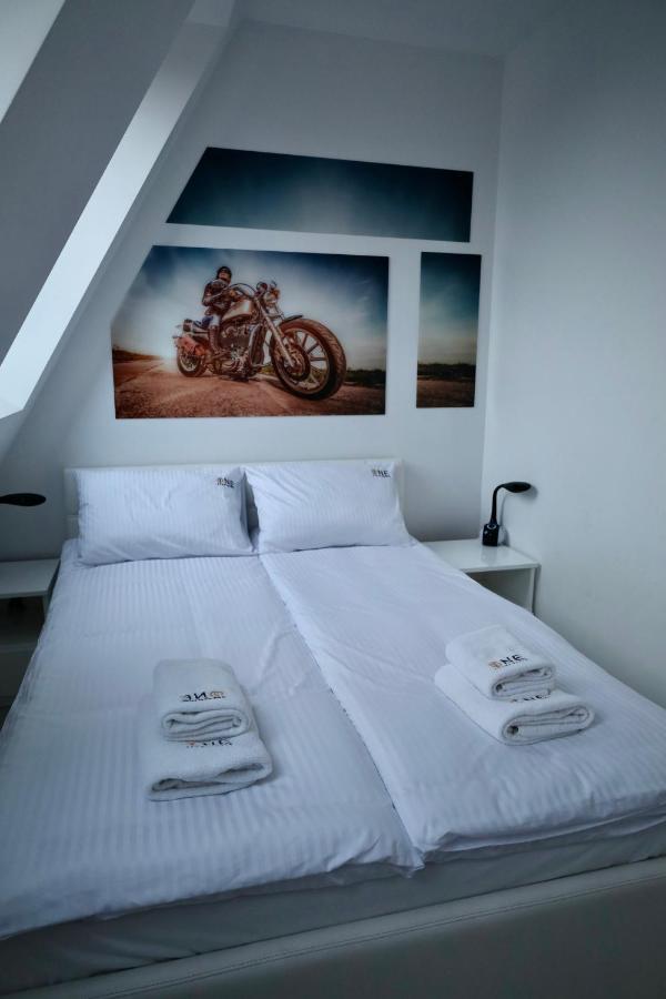 Biker - Victoria Residence By Oneapartments Sopot Bagian luar foto